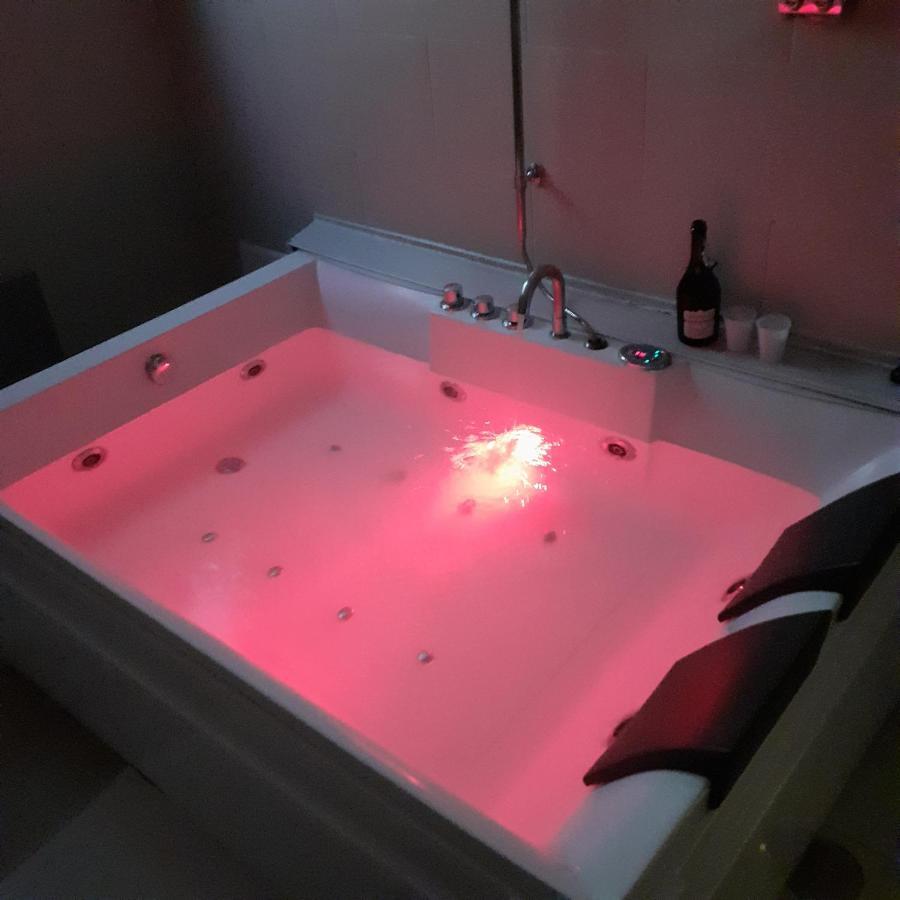 Suite Spa Bath