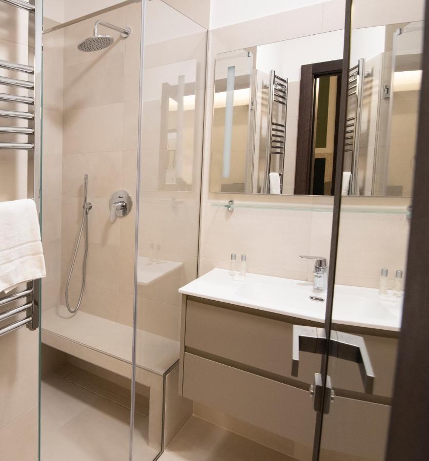 Double Room Spa Bath