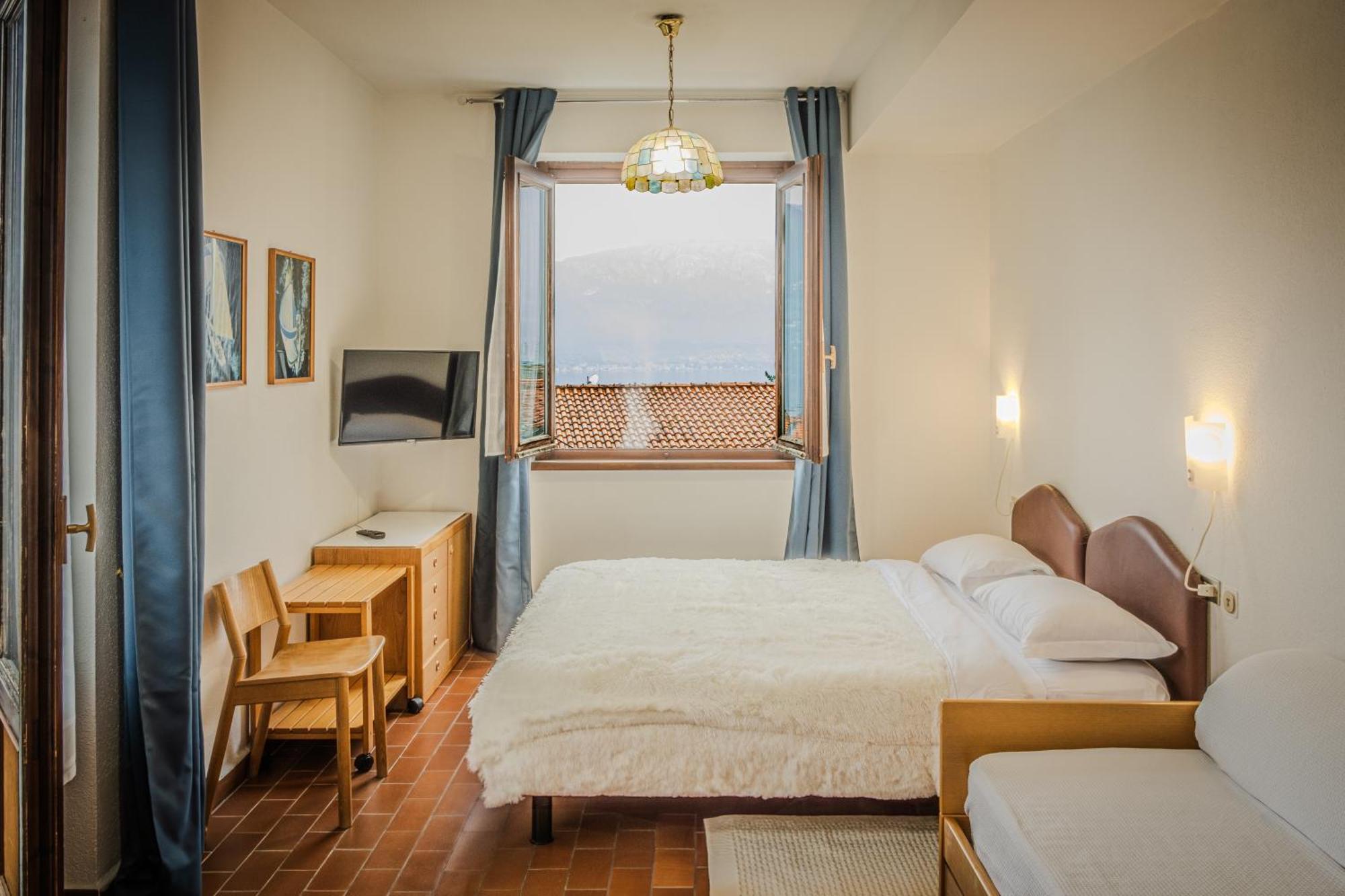 Chambre Double – Vue sur Lac
