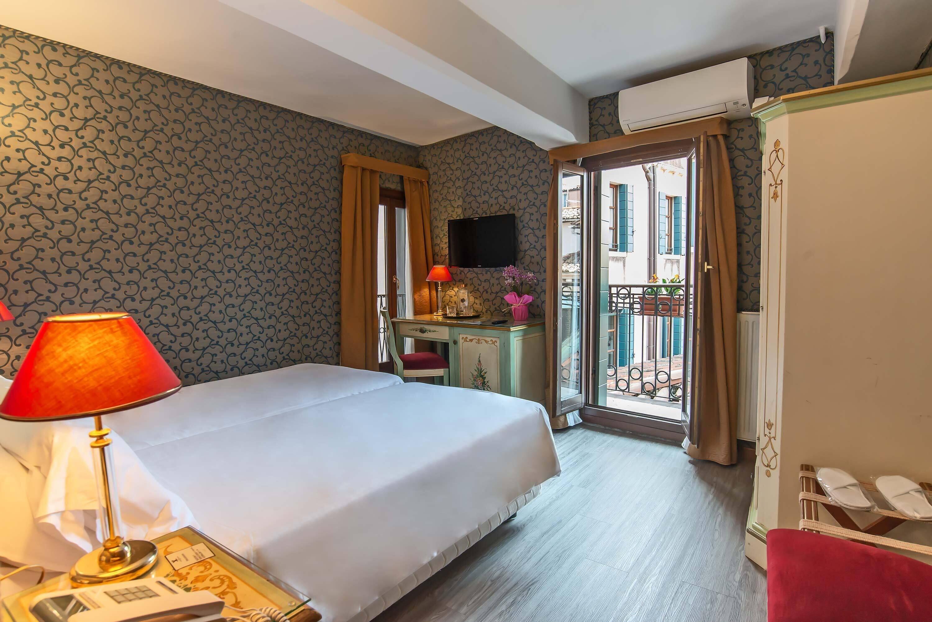 Comfort Double or Twin Room