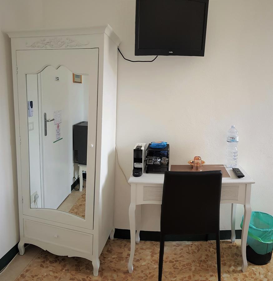 Habitación Individual con baño privado