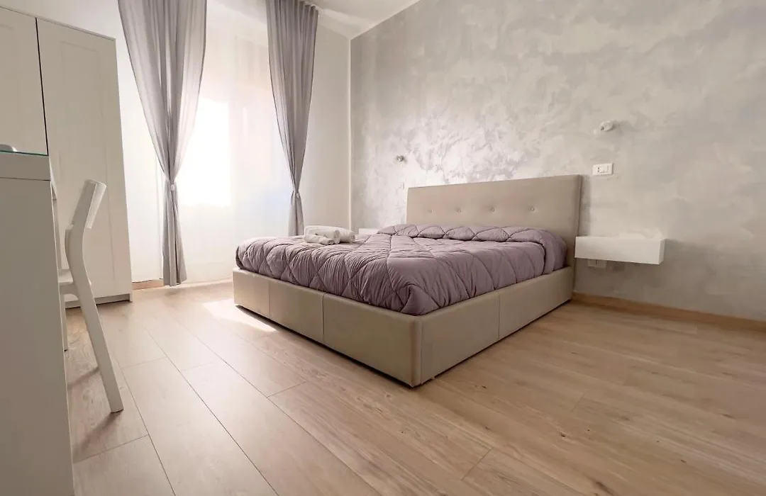 Butterfly B&B-1