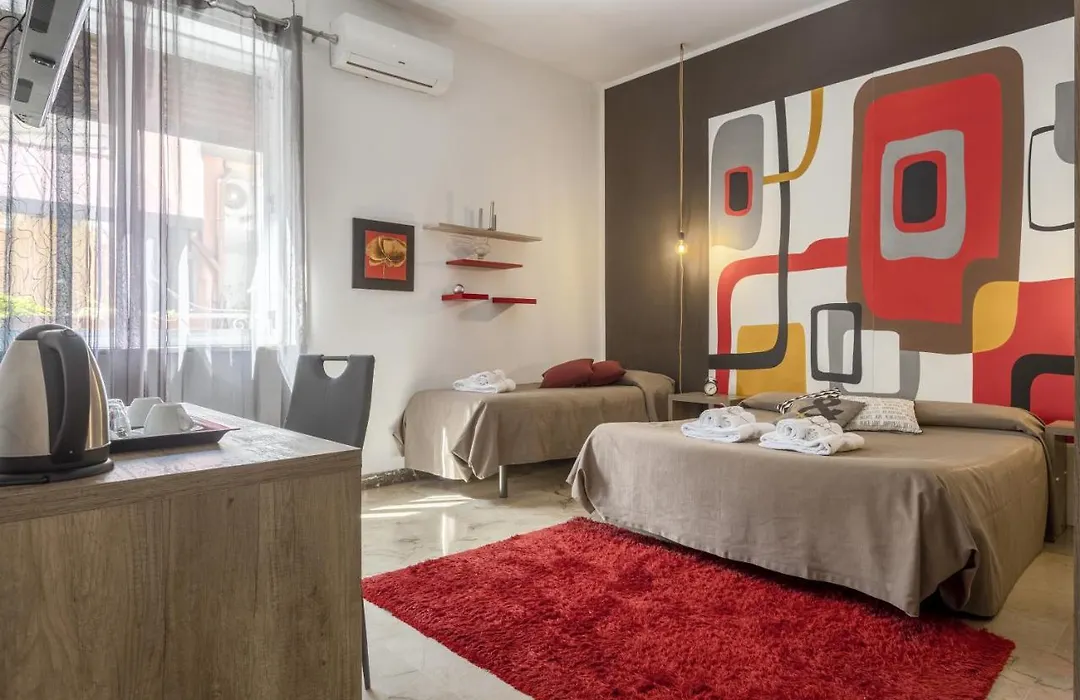 Massimocentro Rooms-1