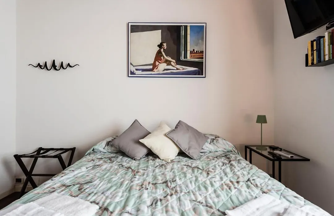 Warm Walls - Rooms-1