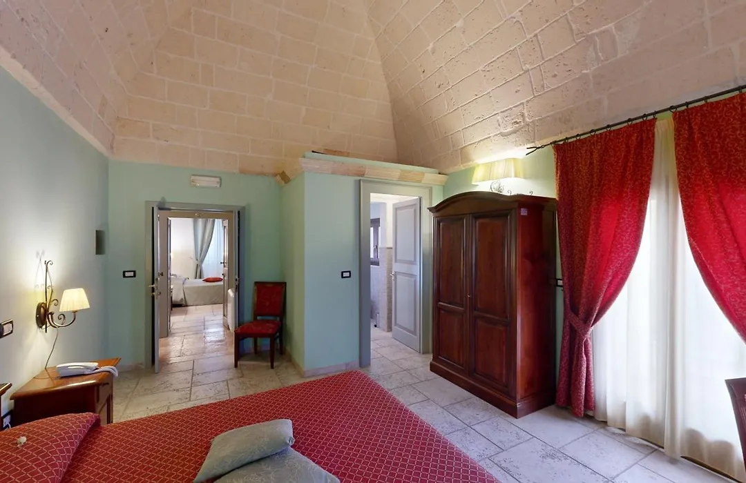 Relais Reggia Domizia-1