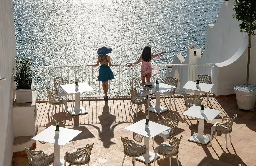 Villa Francesco Luxury Suites-1