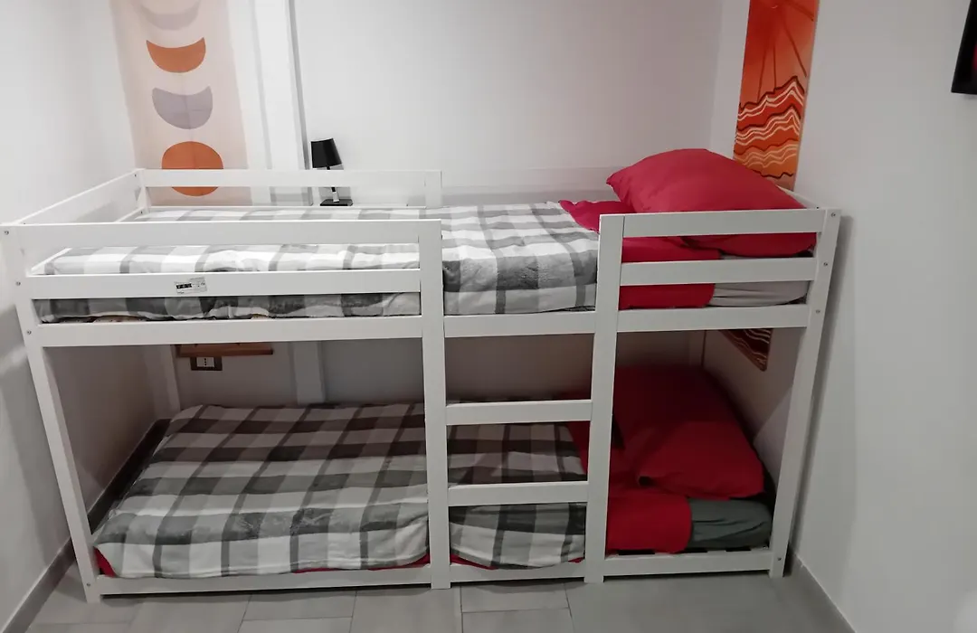 Room In Historical City Centre With Private Bathroom-1