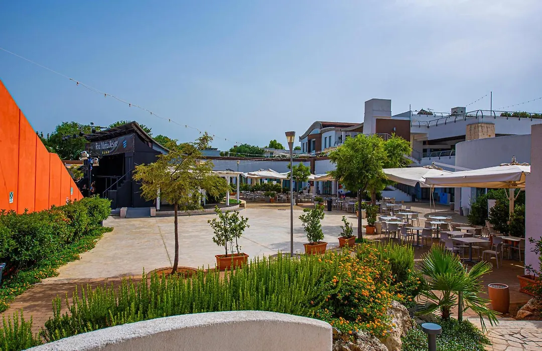 Riva Marina Resort - Cdshotels-1