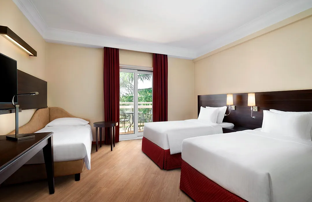 Courtyard By Marriott Rome Central Park-1