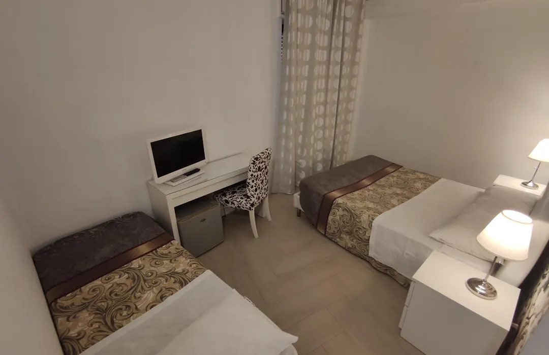 Sami Rooms - Teatro A 400 Mt - Ortigia A 1500 Mt --1