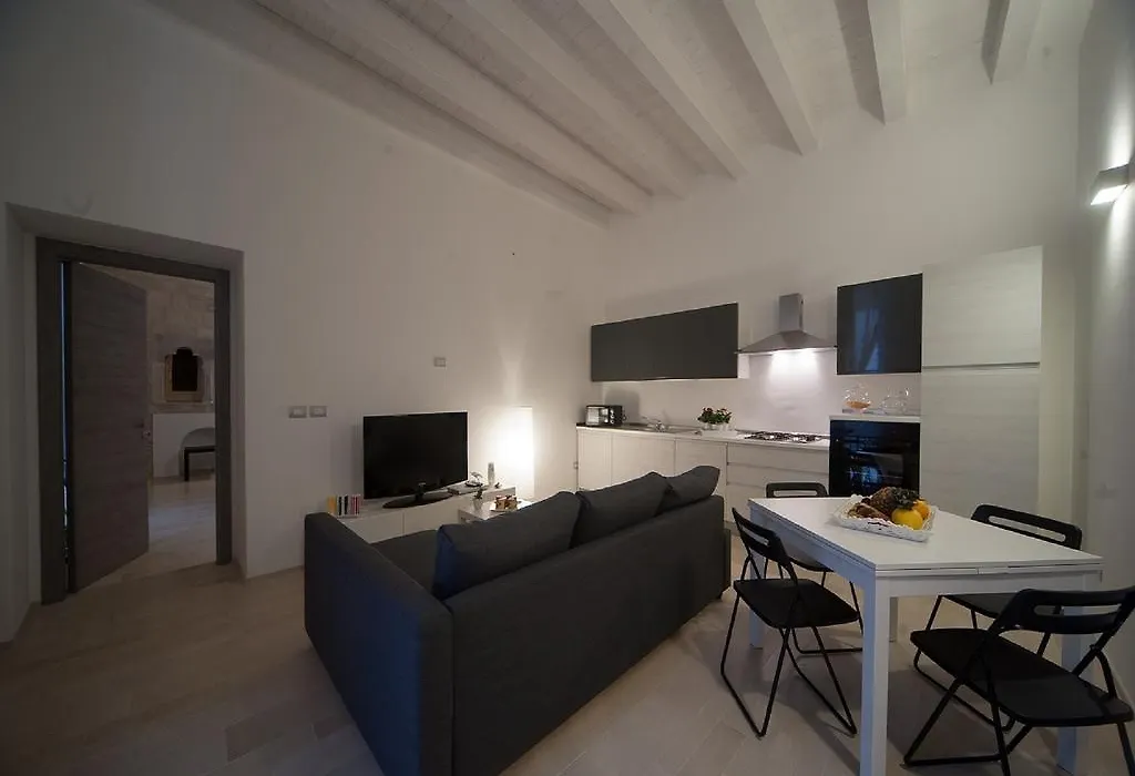 Tabula Maris B&B-1