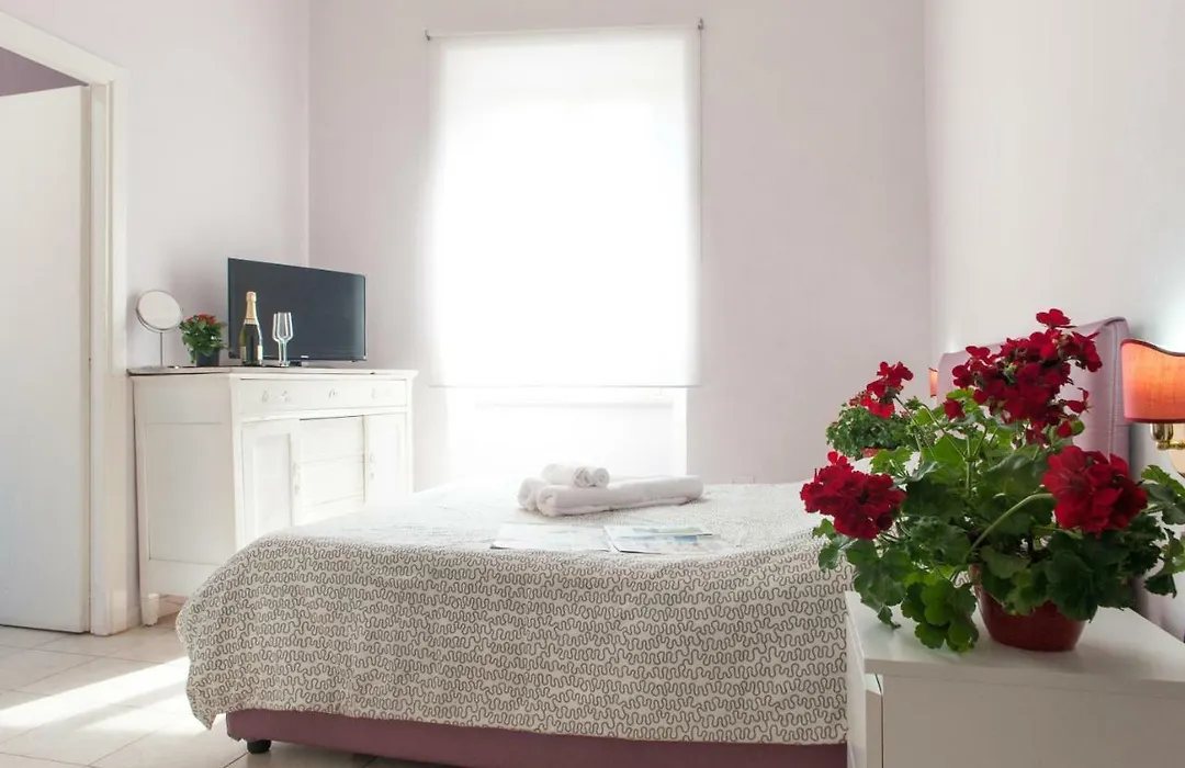 Pigneto Rooms-1