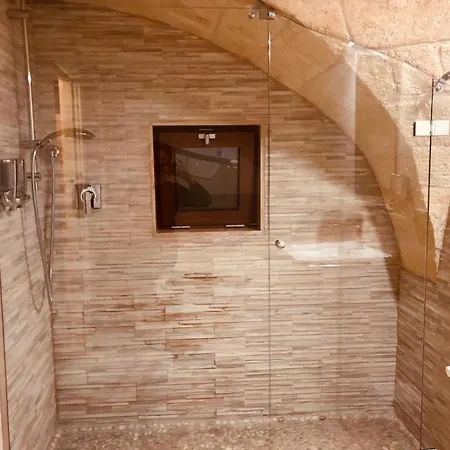Mastropaolo42 Luxury B&B-3