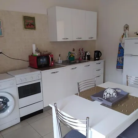 Apartment Calliope-3