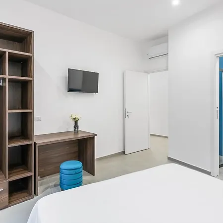 Pangea Rooms-2