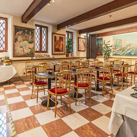 Hotel La Fenice Et Des Artistes-2