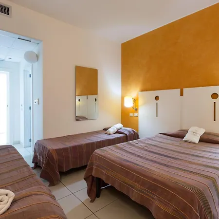 Silver Hotel-2