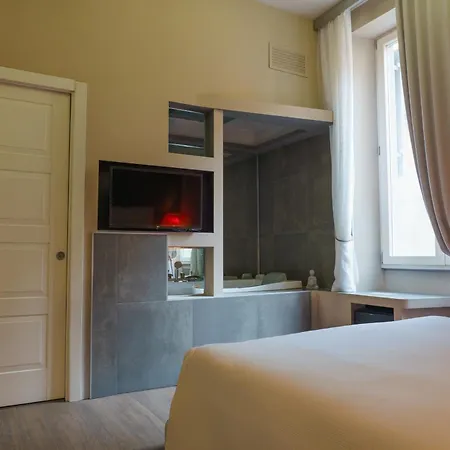 Corso Boutique Luxury Rooms-3