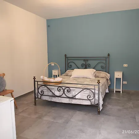 Duomo Rent Room & Flat-2