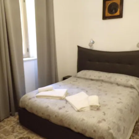 Nuova Aurora Rent Rooms-2