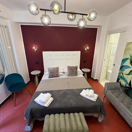 Taorminas Sun Central Rooms & Suites Whit Parking-3