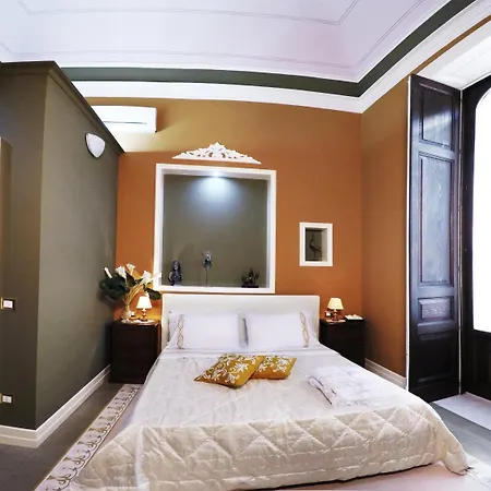 Art Fashion House Luxury Rooms-2