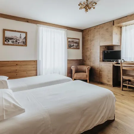 Hotel Corona-2