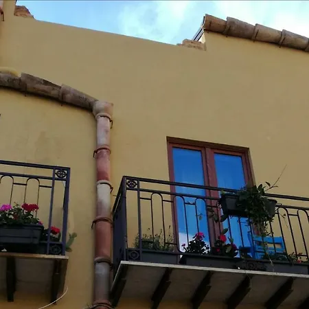 Aljama - Downtown B&B-3